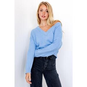 NWT Le Lis Women's Up In The Clouds Sweater Long Sleeve Blue Size Large